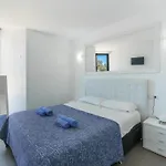 Apartment Oratge Beach Views